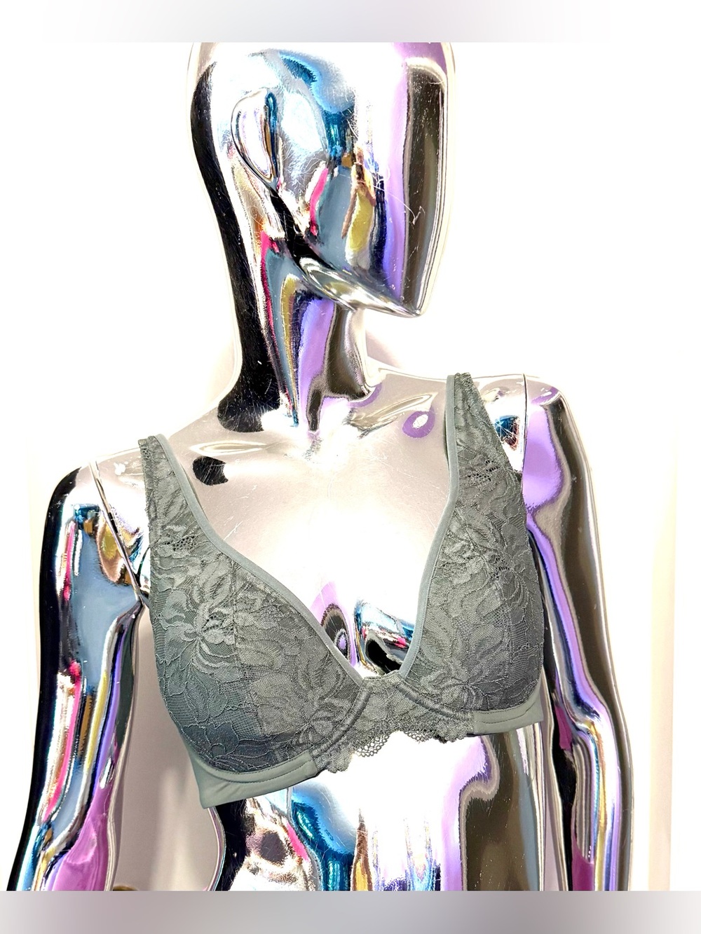 Change Lingerie Lace Plunge Bra in Moss Green with Soft Underband